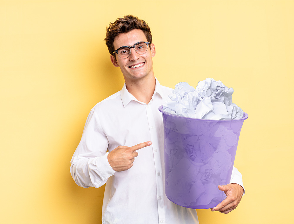 PAPELERA PLASTICO LIDERPAPEL LAVANDA TRANSLUCIDO 13 LITROS 275X285 MM